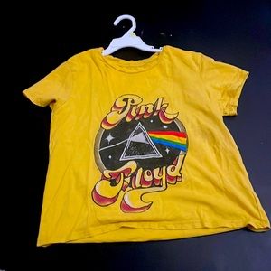 Graphic Pink Flouyd shirt